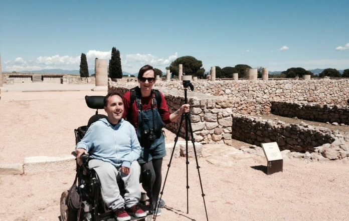 martyn-and-kasia-in-greek-ruins-852x540