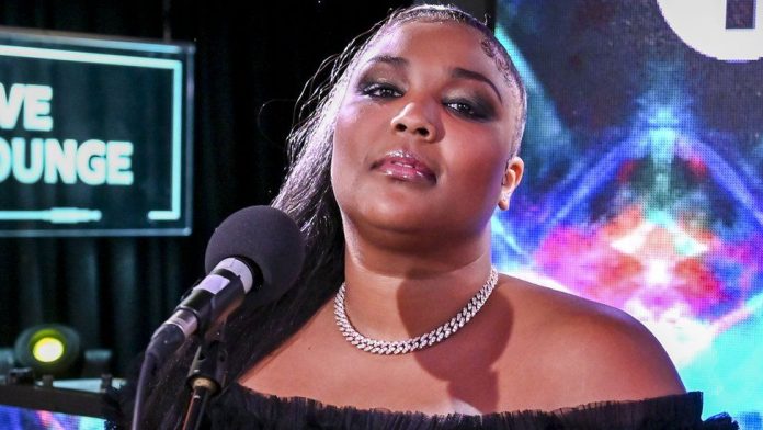 _114598509_lizzo